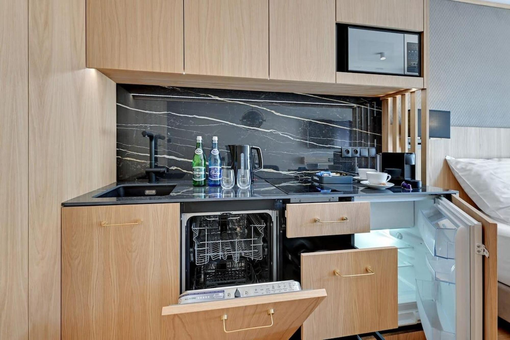 Deo Plaza - Apartamenty W Sercu Gdanska By Rent Like Home エクステリア 写真