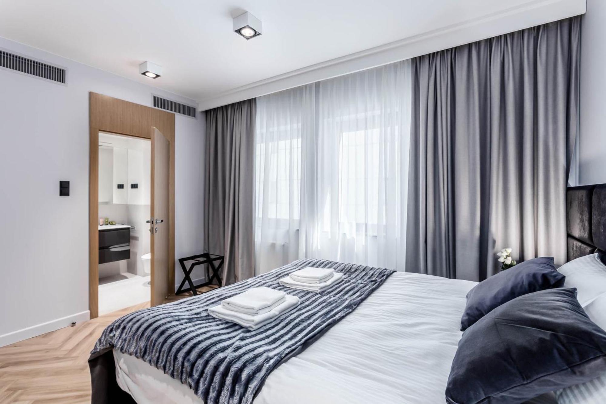 Deo Plaza - Apartamenty W Sercu Gdanska By Rent Like Home エクステリア 写真