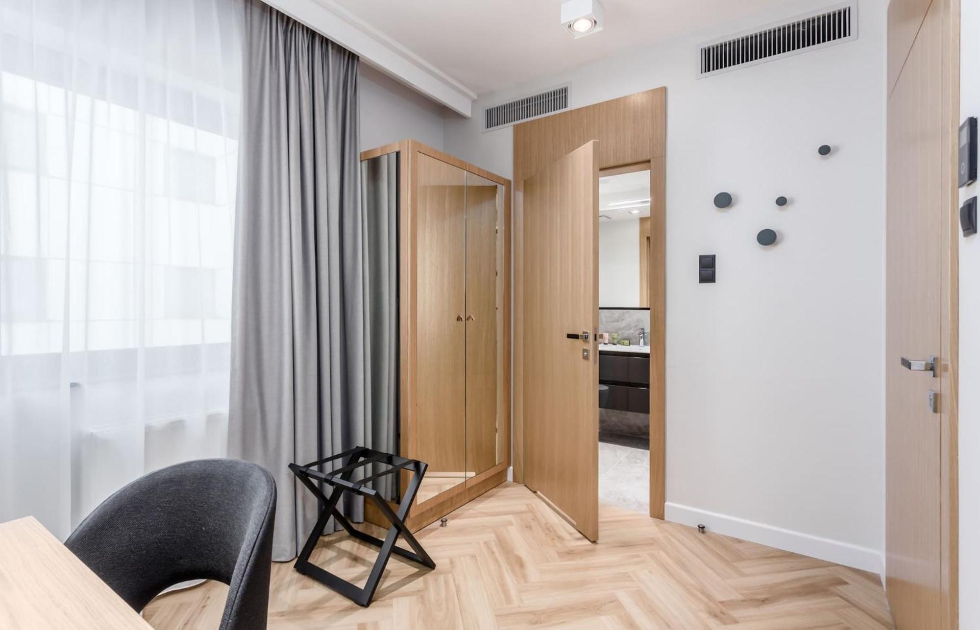 Deo Plaza - Apartamenty W Sercu Gdanska By Rent Like Home エクステリア 写真